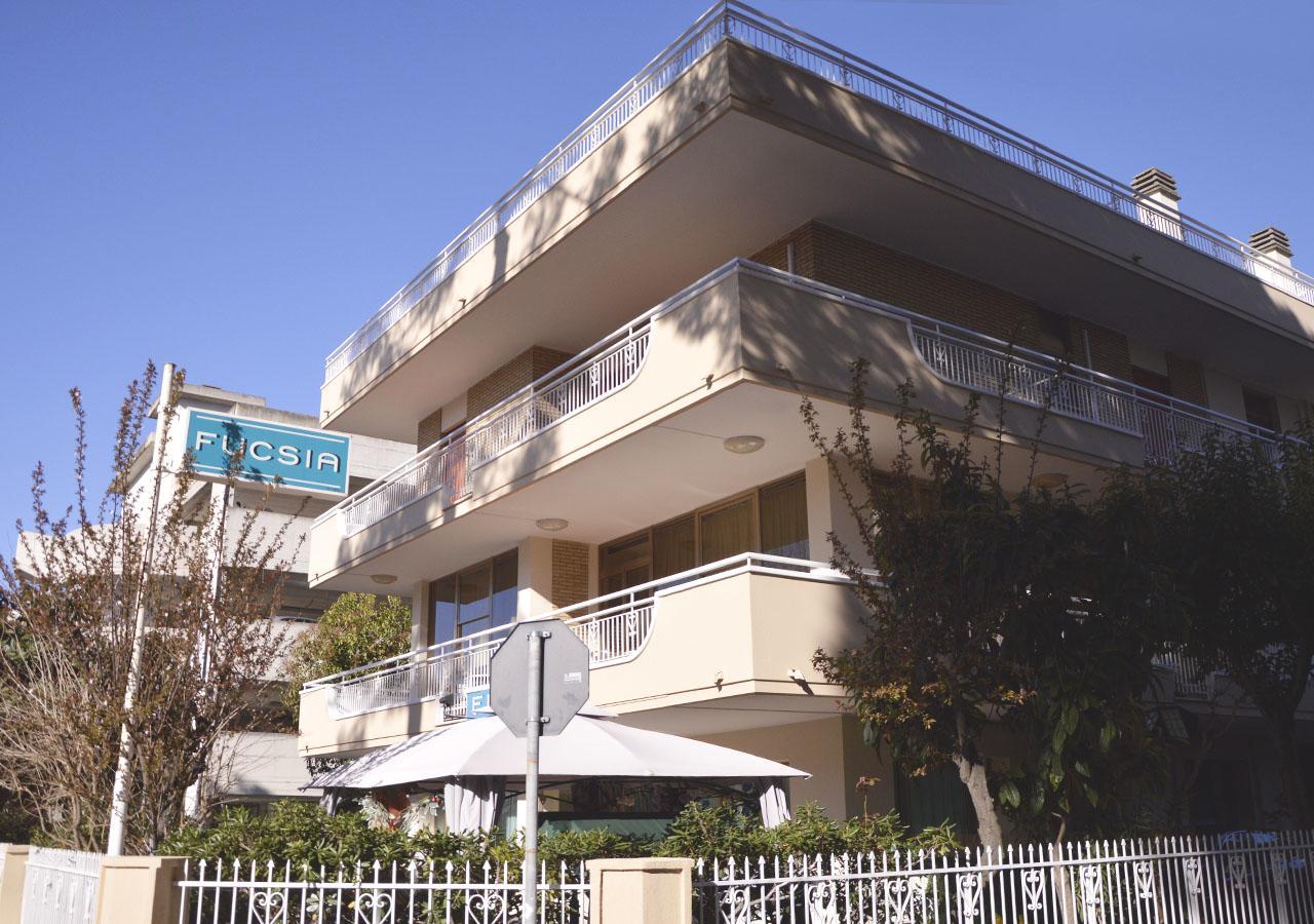 Hotel Fucsia Riccione Bagian luar foto